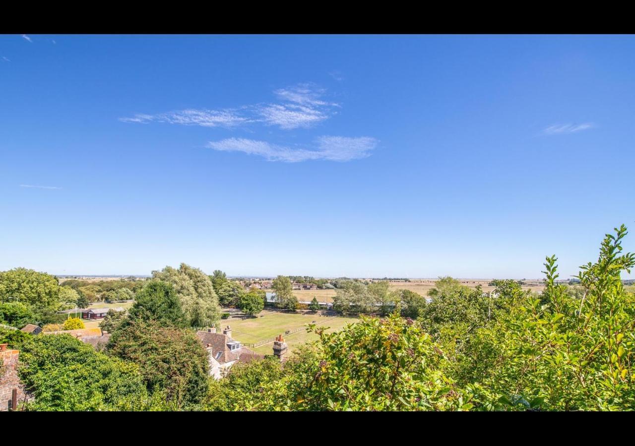 Benson House - Town Centre, East Sussex Holiday home *